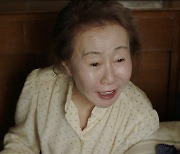 [HOT 브리핑] "'미나리' 본 누군가는 앞으로.." 쾌거 이룬 한국 영화