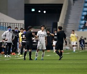 '퇴장+경기지연' 최성근, 상벌위 회부 결정..연맹 "금주 중 개최"