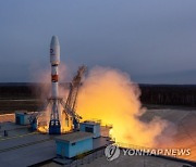 RUSSIA SPACE PROGRAMS ONEWEB LAUNCH
