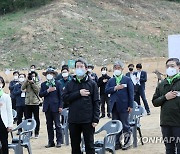 이인영, '평화의 나무심기' 참석