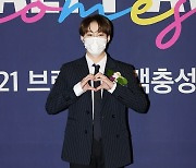 [TEN 인터뷰] 하성운 "팬들과 '좋은 관계' 쌓는 아티스트 되고 싶어요"