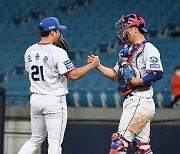 오승환-강민호 배터리,'승리 지켰어' [사진]