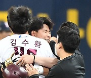 송우현,'과격한 축하도 괜찮아' [사진]