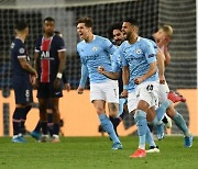 '마레즈 결승골' 맨시티, PSG 원정서 2-1 역전승..결승 보인다 [UCL]