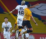 ECUADOR SOCCER LIBERTADORES