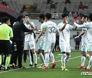 역전골에 기뻐하는 성남FC