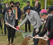 정진석 추기경 하관예절