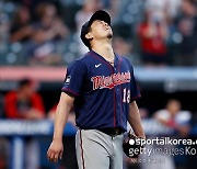 MLB.COM "ERA 6.56의 마에다가 원인"..미네소타 PO 진출 확률, 63.3%→31.4%