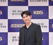 '이미테이션' 데니안 "지인 중 기획사 대표 多, 아이돌+기획자 마음 공감"