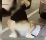 택시기사 무차별 폭행한 20대 구속..질문에 침묵