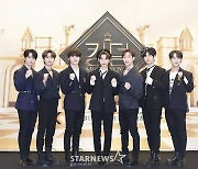 '킹덤' 덮친 코로나..스트레이키즈 음성→더보이즈 주연 자가격리[종합]