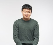 [당신의 책꽂이] 노동자에서 소설가 된 김동식의 '독서=수면제' 편견 깬 소설 5