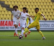 [GOAL 리뷰] '황의조 풀타임' 보르도, 낭트에 0-3 패. 강등권과 2점 차 위기