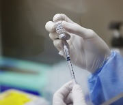 [속보] 백신 이상반응 523건 늘어.. "사망 3명 추가"