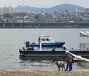 '한강 사망 대학생' 친구 휴대폰 수색 나선 경찰..자원봉사자도 합류