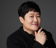 [단독]"난 성공한 덕후" 후크엔터 권진영 대표의 윤여정 이야기[인터뷰]