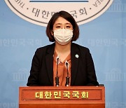 기본소득당 용혜인, 현역의원 세 번째로 임기 중 출산..이재명 "축하"