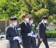 하태경 "보수의 노무현이 되겠다" 박형준 봉하마을 방문 동행