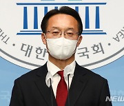 조해진 의원,  '레임덕 대통령께 전하는 고언'