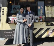 '빈센조' 옥택연, 김서형 차학연 '마인' 촬영장에 커피차 선물[SNS★컷]