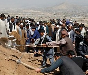 카불 여고 폭탄차량 사고로 인한 사망자 85명으로 늘어