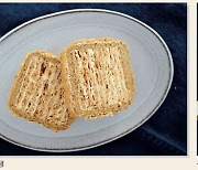 <빵요정의 세상의 모든 디저트>구로칸토 슈니탱, 얇고 바삭바삭한 모카크림 파이가 '겹겹이'
