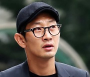 DJ DOC 김창열, 2개월 만에 싸이더스HQ 대표 사임