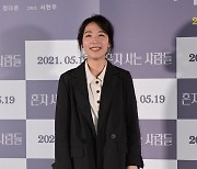 영화 '혼자 사는 사람들' 홍성은 감독, 첫 언론시사회예요 [포토]