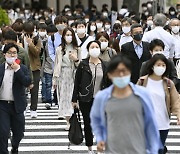 일본열도 코로나19 신규 확진자 1일  6000명대, 누적 사망자 1만 1108명