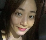 '유지태♥' 김효진, 38세 애둘맘 반칙 미모..꿀피부 자랑