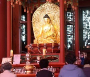 불교계 지도자들, 봉축법어 내고 '부처님오신날' 의미 되새겨