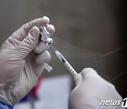 화이자, 英 보건당국에 12~15세 백신 사용 승인 요청-텔레그래프
