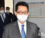 "박지원, 日내각정보관과 비공개 회담..대북 논의"