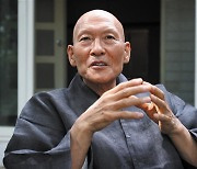 부처님오신날 앞두고 다시 맞는 법정·혜암스님의 가르침과 삶