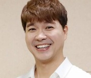 박수홍 측 "어떤 반박도 진흙탕 싸움..법정에서 진실 가리겠다"[전문]