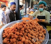 PAKISTAN BELIEF ISLAM EID AL-FITR