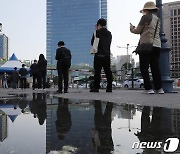 서울 최소 229명 확진..교회·노래방·PC방 등 집단감염(종합)