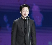 [포토] 박정민, 영화부문 남자조연상 수상