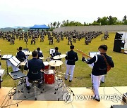 공군 군악대, 가정의 달 맞아 백령도에서 군악공연 개최