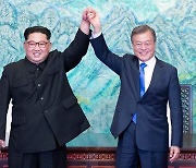 [사설] 北의 우리 국민 살해는 흐지부지 文, 대북 전단은 "엄정 대처"