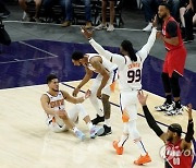 [NBA] '리드체인지 25회' 대혈투 끝에 피닉스, 포틀랜드에 1점 차 역전승