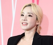 2NE1 산다라박도..17년 인연 YG 떠난다 [공식]