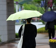 [내일 날씨] 전국에 더위 식히는 비.. 낮 기온 선선