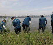 故손정민 친구 휴대전화 민간잠수 수색 끝.."이곳엔 없는 듯"