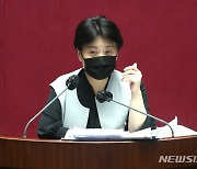 윤희숙 "여당 女의원이 '너도 여성이라 의원 됐나' 공격"