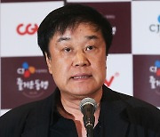 '뼛속'까지 광대였던 영화계 맏형, 이춘연을 회고하다