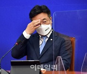 [포토]'최고위 참석한 윤호중 원내대표'