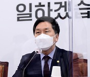 김기현 "헌법 위에 문법, 국민 위에 친문" 문 정부 맹비난