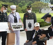 박보검 상병, 목숨 걸고 나라 지킨 참전용사 얘기에 울먹.."선배들처럼 군복무 열심히 하겠다"