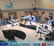 트로트 스타 박민주·서미주·김태욱, '최일구의 허리케인 라디오' 출연
